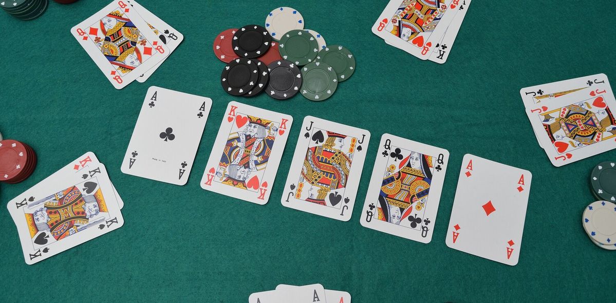 UPI Casino کیسینو میں پوکر گیمز